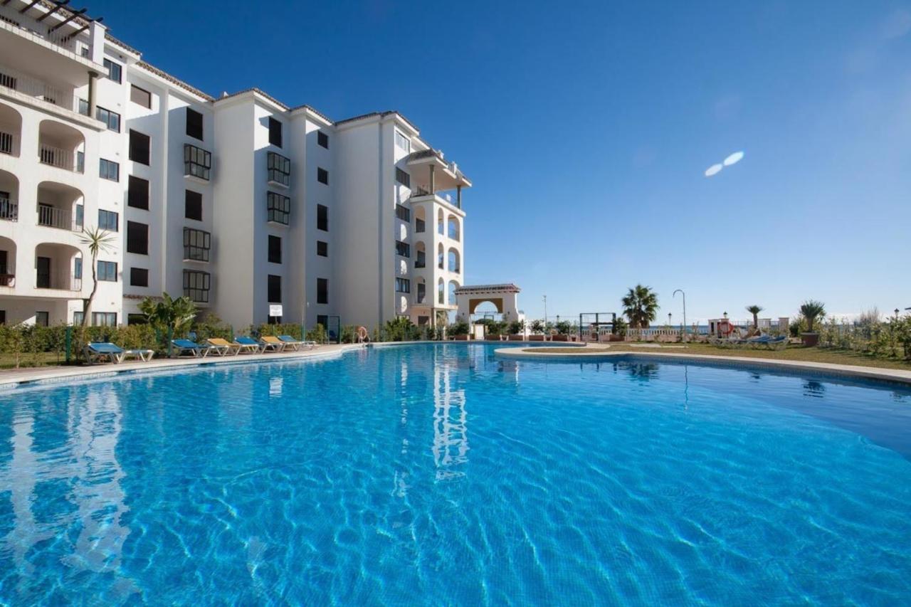 Апартаменты Stunning Views Await You In Marina De La Duquesa Кастильо-де-Сабинильяс Экстерьер фото